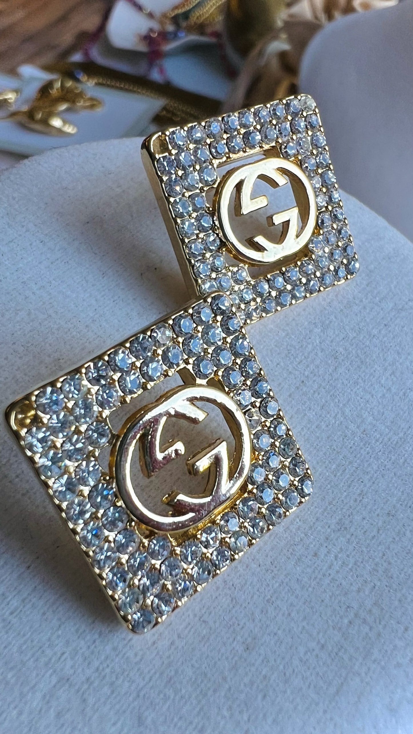 Juego & Aretes Gucci
