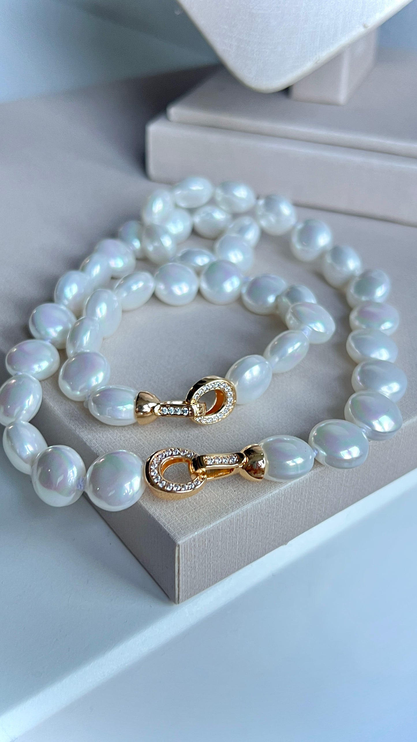 Collar Adelle M