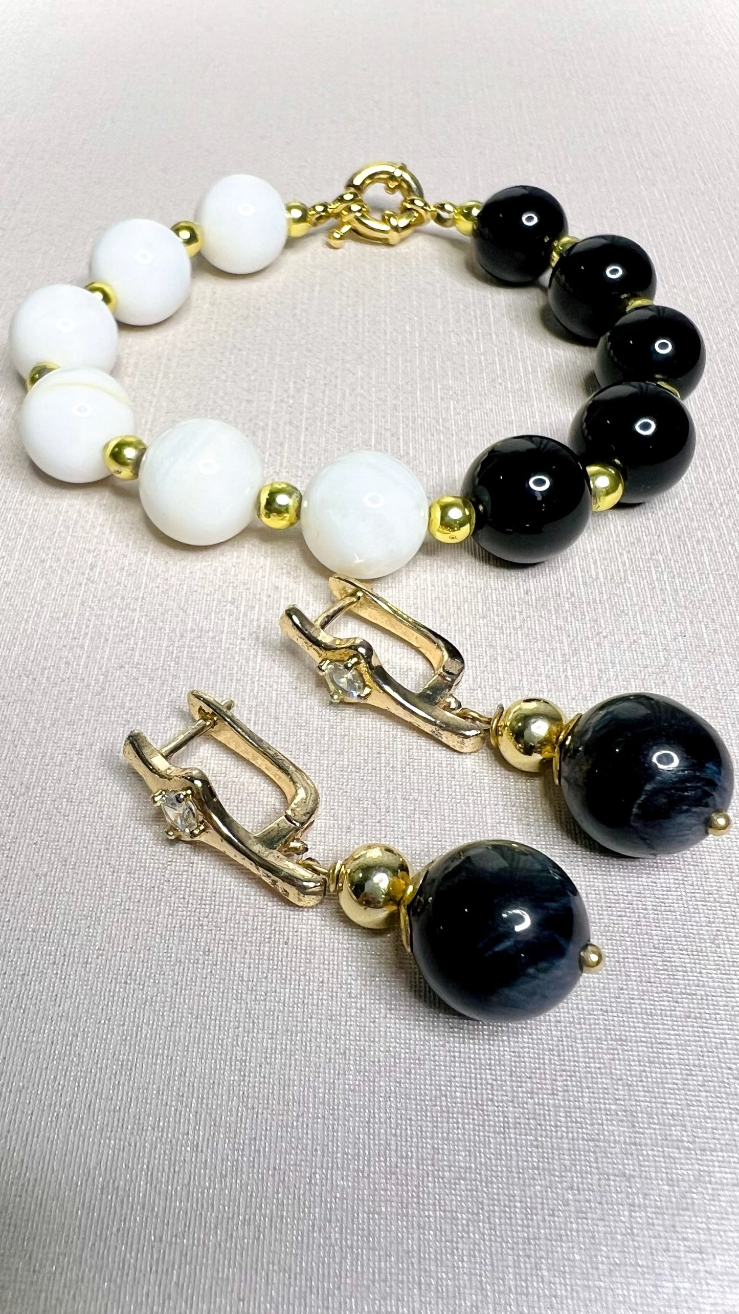 Juego Aretes & Pulsera Black & White