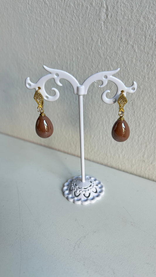 Aretes Light Brown